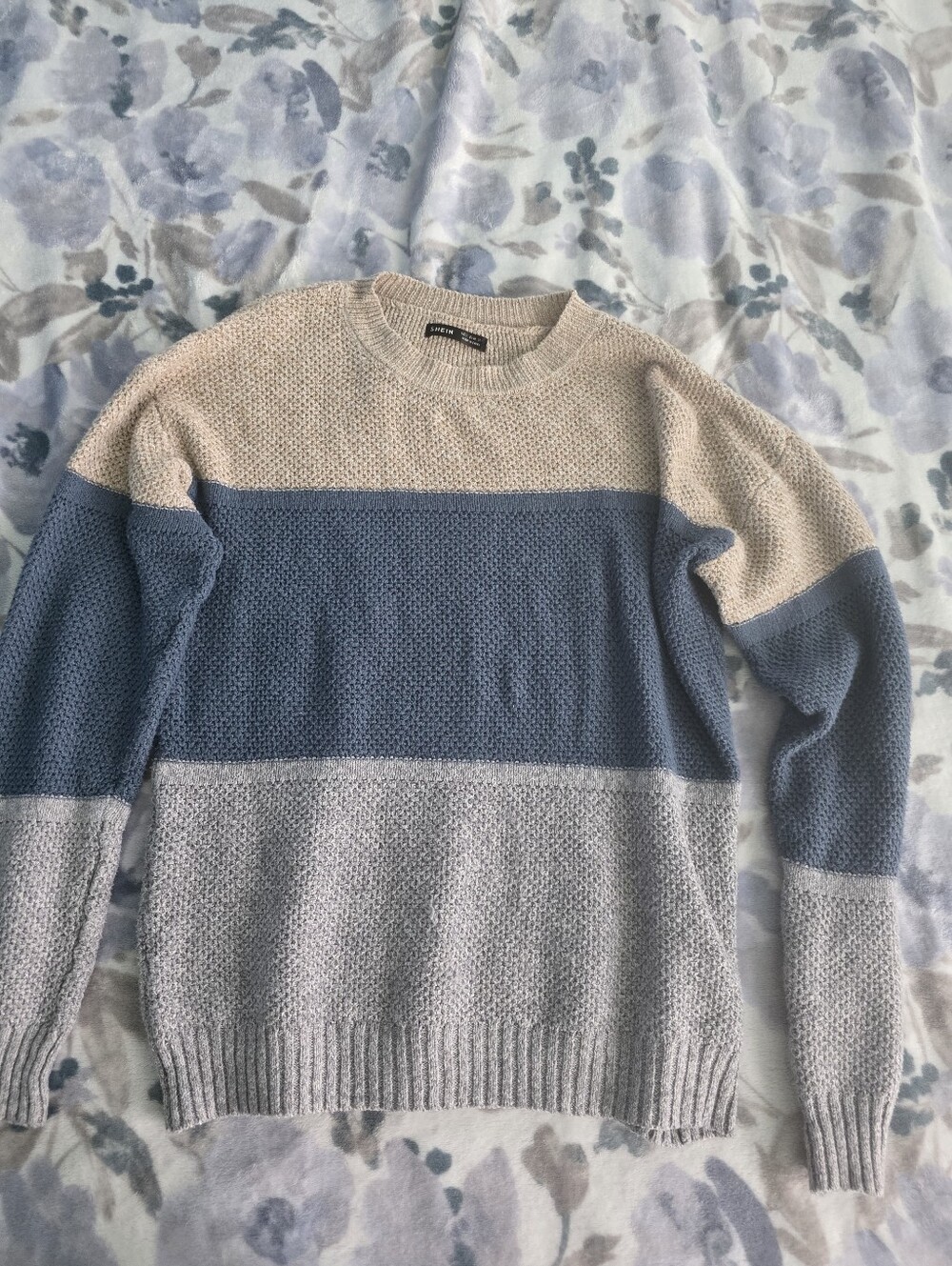 Women's Colorblock Crewneck Sweater - Beige Blue Gray